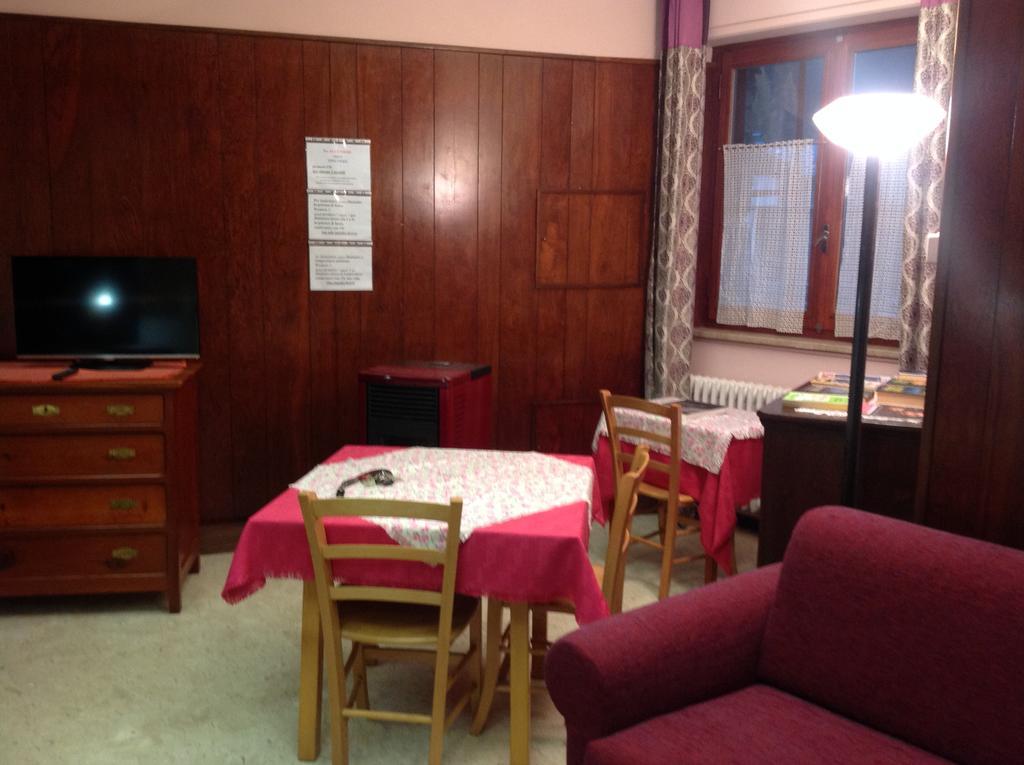 Albergo Castello Da Bonino Champorcher Δωμάτιο φωτογραφία